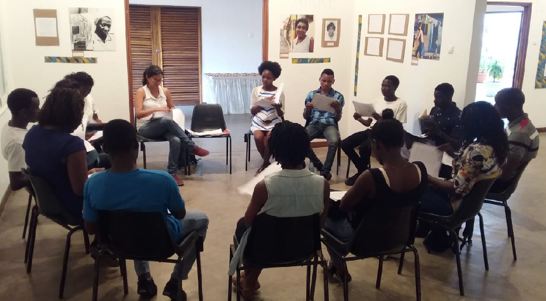 Roda de leitura chegou em Angola e Moçambique