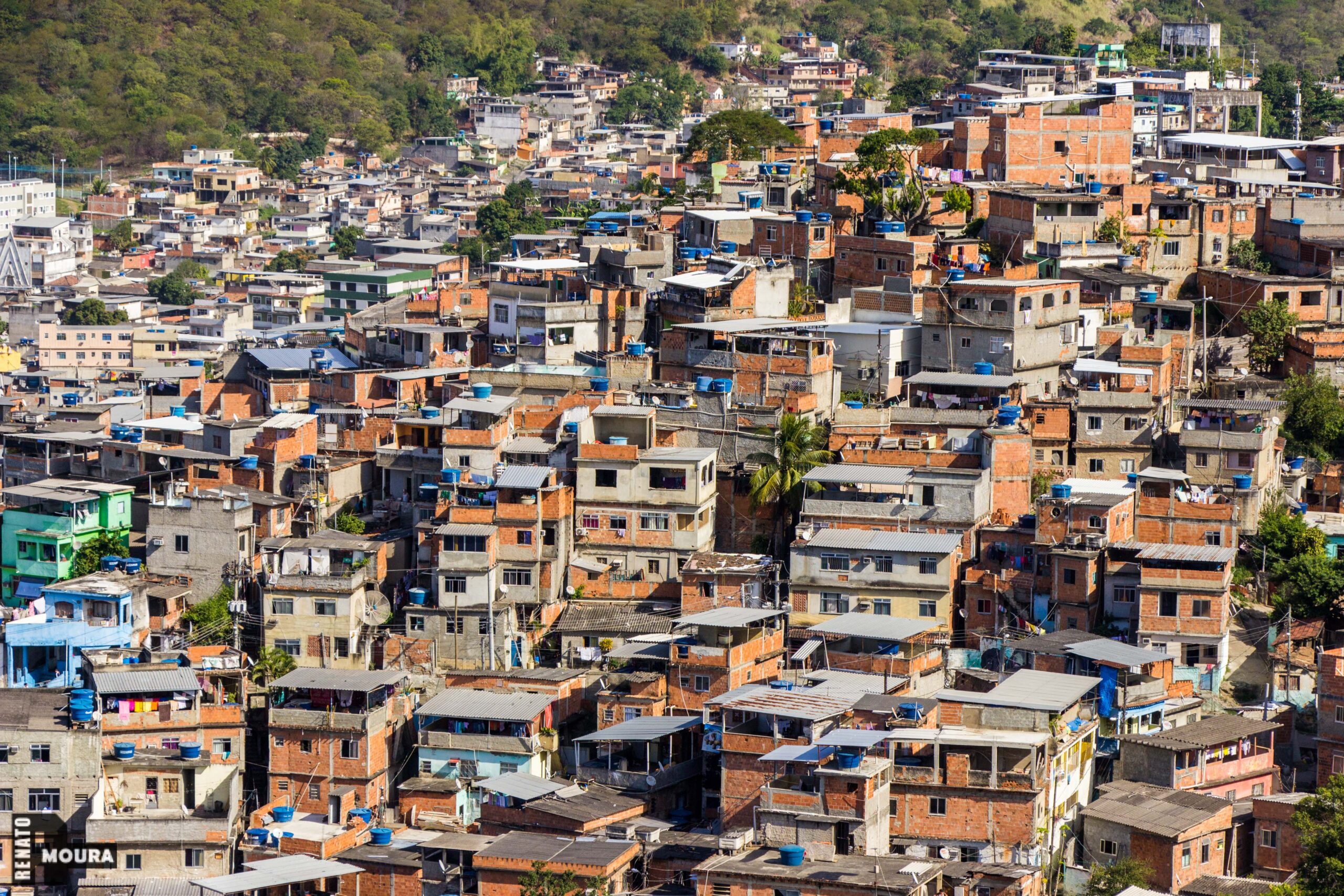 Infraestrutura e problemas de concentração afetam vestibulandos moradores de favelas