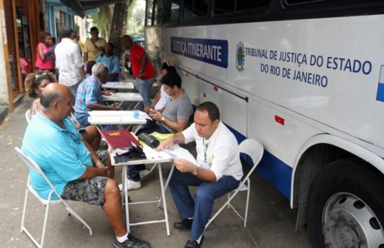 Veja o calendário do ônibus da Justiça itinerante na Vila Cruzeiro e Alemão
